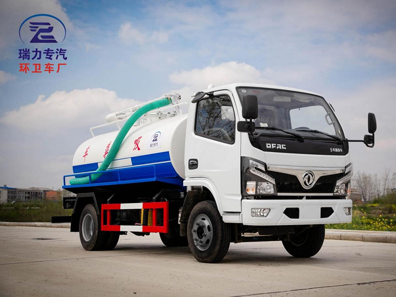 RLQ5075GXEE6小多利卡黄牌吸粪车