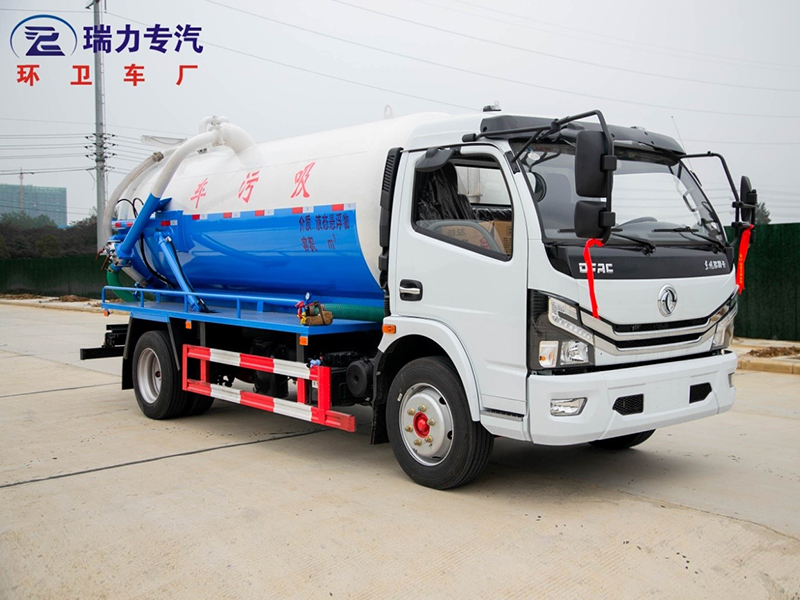 RLQ5125GXWE6  3800大多利卡吸污车
