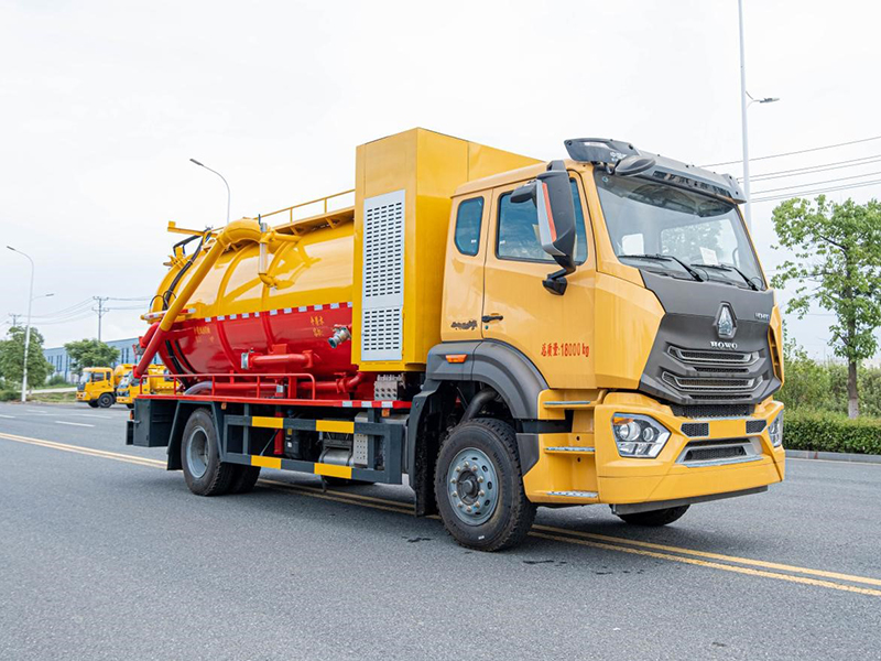 RLQ5187GQWZ6重汽豪沃单桥清洗吸污车