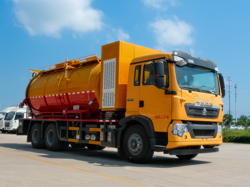 RLQ5257GQWZ6重汽豪沃后双桥清洗吸污车