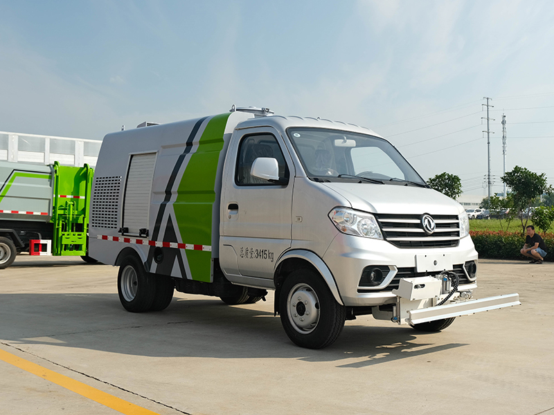 东风小康路面养护车