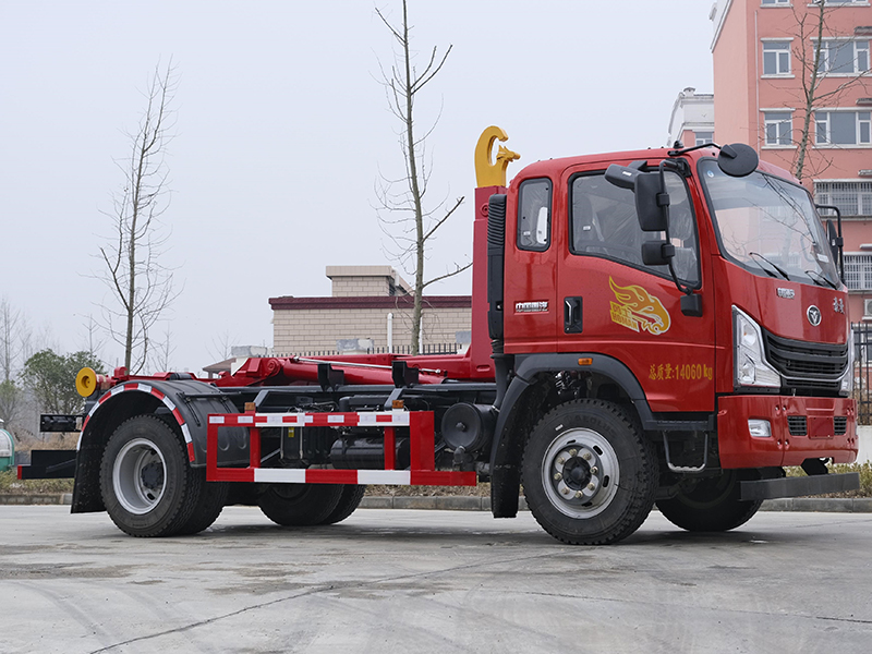 重汽豪曼勾臂垃圾车