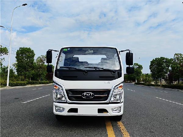 南骏蓝牌勾臂垃圾车