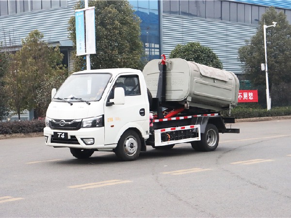 比亚迪T4纯电动勾臂垃圾车